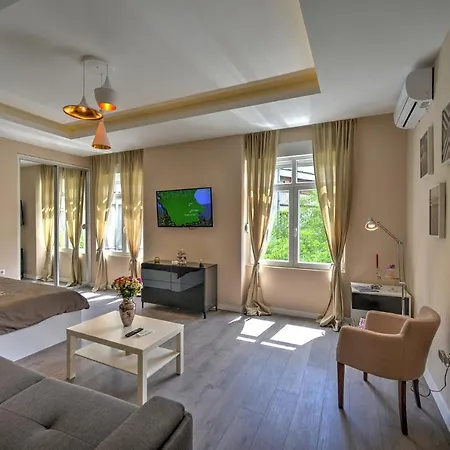 Z&n Luxury - Center *