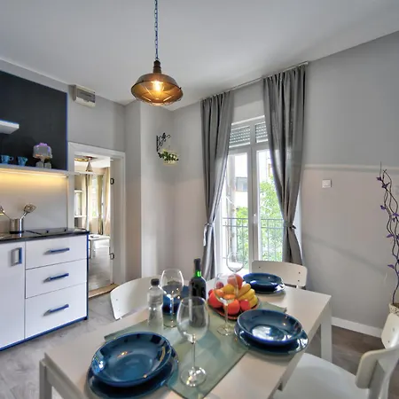 Z&n Luxury - Center Apartament Belgrad